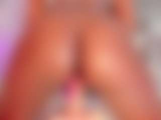 Dakota Wangi's Live Sex Cam Show