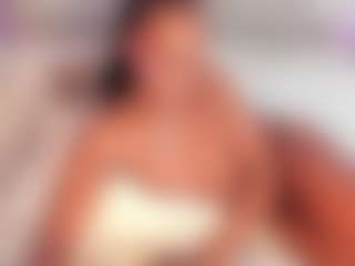 Live cam show with Dakota Wangi - Squirt Teen (18+) on Dare Cams