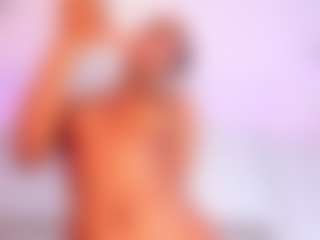Dakota Wangi's Live Sex Cam Show