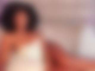 Live cam show with Dakota Wangi - Tease Ebony on SinfulBabes