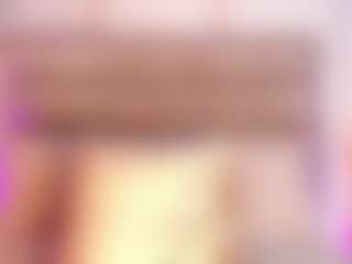 Live cam show with Dakota Wangi - Flashing on StripNow