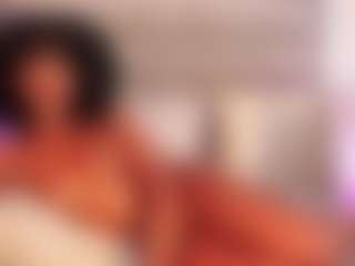 Live cam show with Dakota Wangi - Spank Curvy on Camsoda