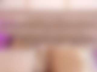 Live cam show with Dakota Wangi - Curvy Small Tits on Sweet Sext