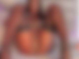 Live cam show with Dakota Wangi - Tease Ebony on Instabang