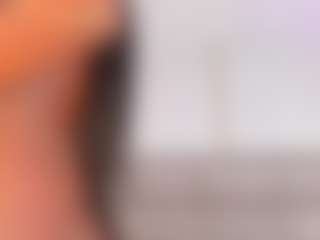 Live cam show with Dakota Wangi - Ebony Squirt on CamSodaAdn