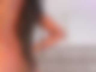 Live cam show with Dakota Wangi - Ebony on CamSextacy