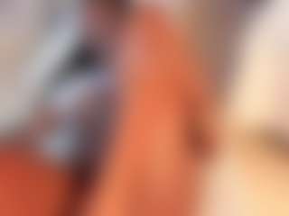 Live cam show with Dakota Wangi - Curvy Young Adult on Dolls Live