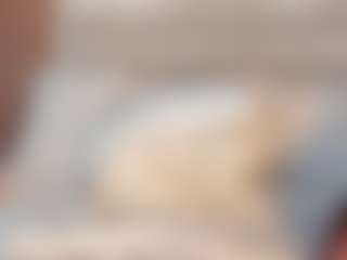 Live cam show with Dakota Wangi - Black Blowjob on Milfs Live