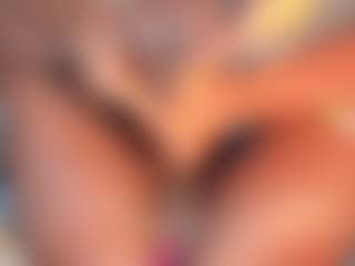 Dakota Wangi's Live Sex Cam Show