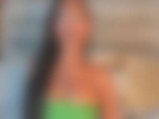 Live cam show with Dakota Wangi - Average on StripNow