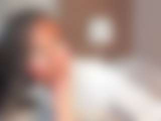 Live cam show with Dakota Wangi - Ebony on CamwithHer | colombia