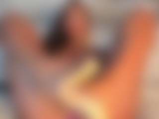 Live cam show with Dakota Wangi - Latina Teen (18+) on TottyGirls | colombia