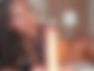Show de câmera ao vivo com Dakota Wangi - Striptease Latina no Camsoda