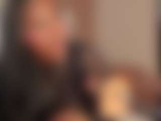Live cam show with Dakota Wangi - Amateur Curvy on live.xheat.ai