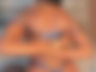 Live cam show with Dakota Wangi - Ebony Middle Aged on Dare Cams