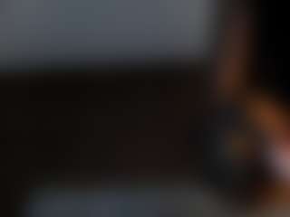 Spettacolo in cam dal vivo con Dakota Wangi - BBW Middle Aged su Camsoda