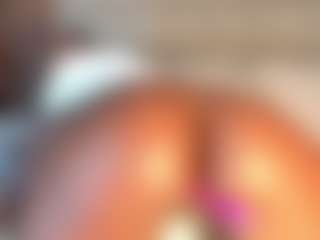 Dakota Wangi's Live Sex Cam Show