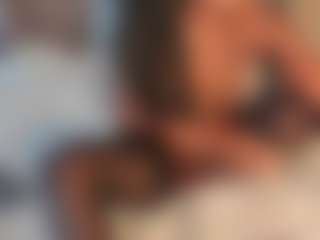 Live cam show with Dakota Wangi - Squirt Teen (18+) on CamwithHer