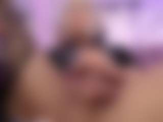 Live cam show with Eva-walker - Submissive on Chatstar