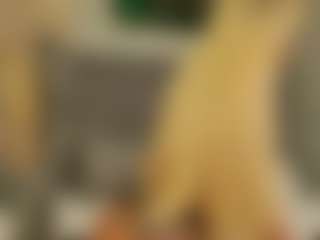 MeganXDesire MILF webcam performer live streaming