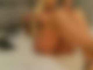 Live cam show with MeganXDesire - Granny on Camsoda