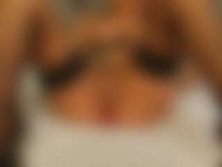 Live cam show with MeganXDesire - Granny on Dare Cams