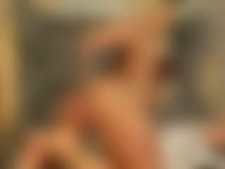 Live cam show with MeganXDesire - Hairy Pussy BBW on Hubzter Live