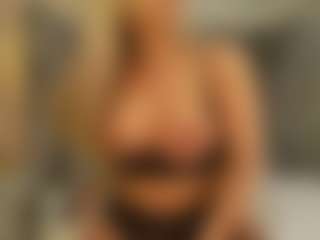 MeganXDesire's Live Sex Cam Show