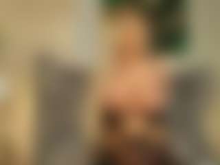 MeganXDesire's Live Sex Cam Show