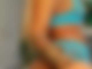 Live cam show with MeganXDesire - Granny on Dolls Live