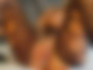 Live cam show with MeganXDesire - Granny Squirt on Camming Site