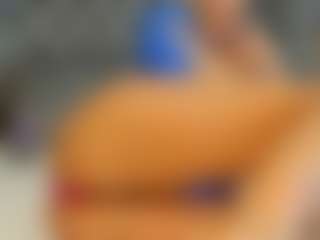 Live cam show with MeganXDesire - Smoking on CamClone