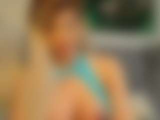 Live cam show with MeganXDesire - Granny on Cam Slut