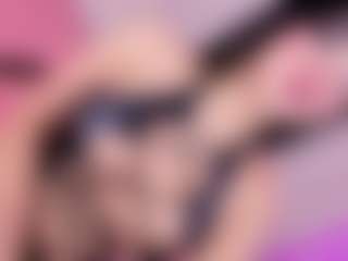 Taii-Leal's Live Sex Cam Show