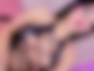 Taii-Leal's Live Sex Cam Show