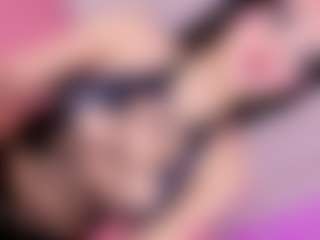 Taii-Leal's Live Sex Cam Show