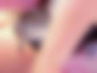 Taii-Leal's Live Sex Cam Show
