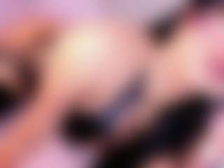 Taii-Leal's Live Sex Cam Show