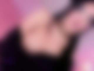 Taii-Leal's Live Sex Cam Show