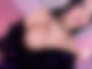 Taii-Leal's Live Sex Cam Show