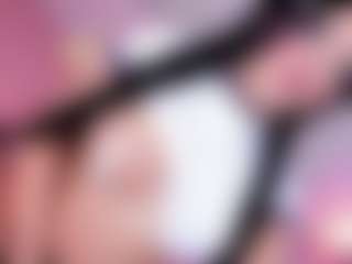 Taii-Leal's Live Sex Cam Show