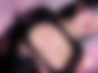 Taii-Leal's Live Sex Cam Show
