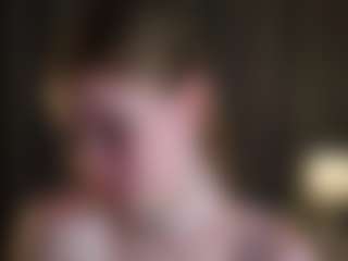 Live cam show with KanishaSkrocki - Upskirt on Mixed Magazine Live