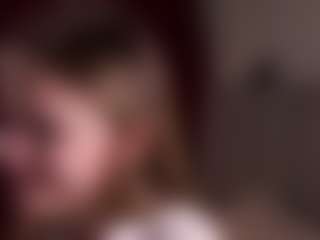 Live cam show with KanishaSkrocki - Red Hair on Camming Site