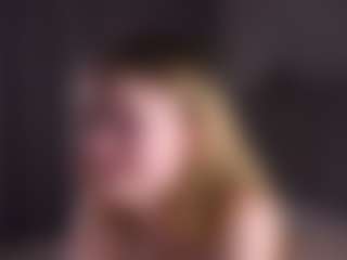 Live cam show with KanishaSkrocki - Upskirt on hornycams.live