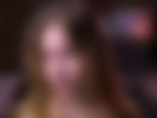 Live cam show with KanishaSkrocki - Upskirt on Livezox
