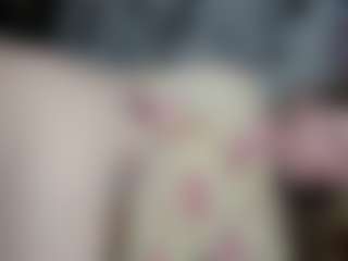 Live cam show with KanishaSkrocki - Upskirt on Mixed Magazine Live