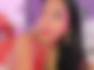 Karol MILF webcam performer live streaming