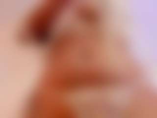 Live cam show with Karol - Petite on live.xheat.ai