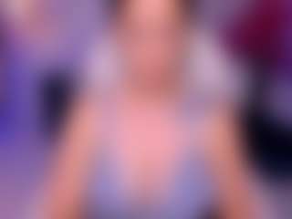 Live cam show with Megann-Williamss - Normal on Camsoda